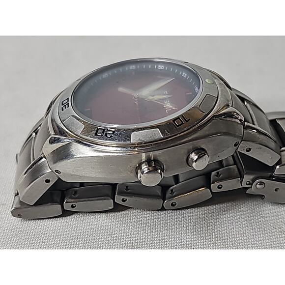 Fossil Big Tic Watch AM-3847 Silver Tone Red Face - Dead Battery - Picture 3 of 12